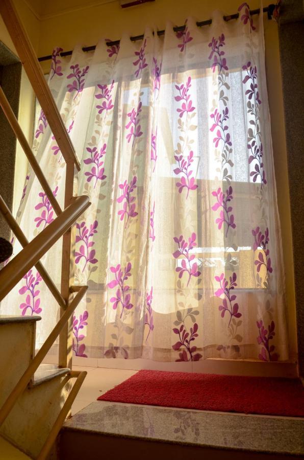 Trimurti Holiday Home パンチガニ エクステリア 写真
